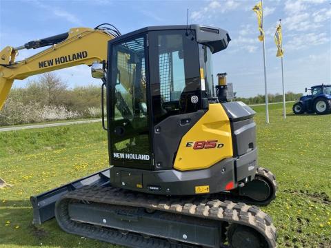 New Holland E85D ring for info og tilbud